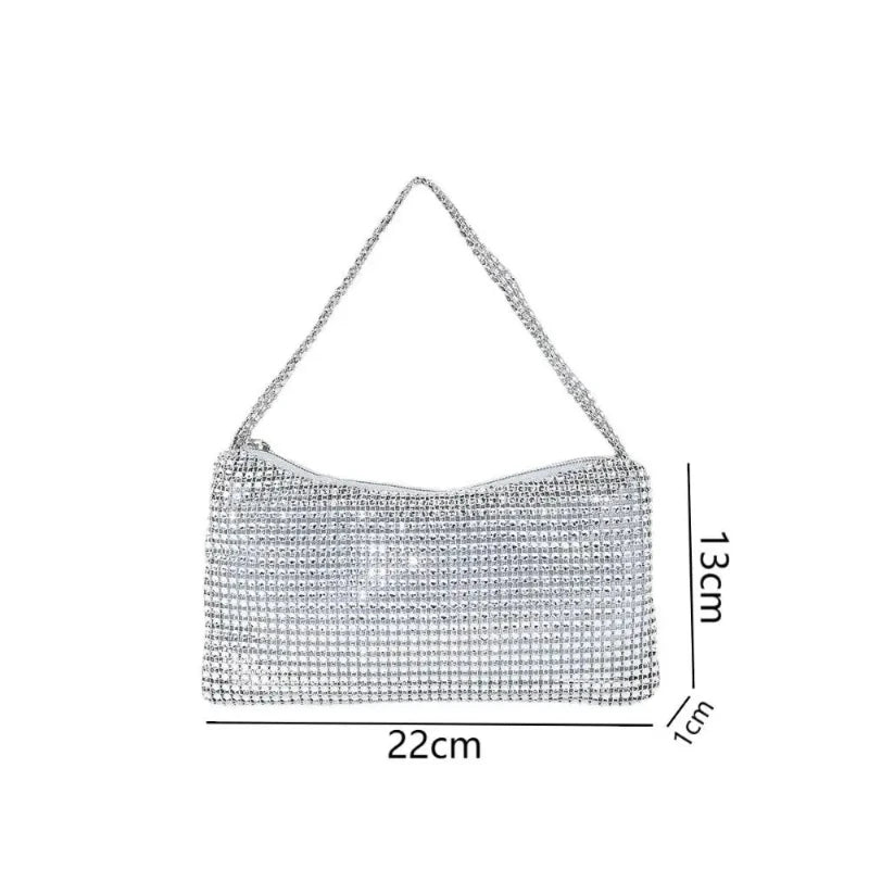 Sac Pochette Soirée Chic et Brillant sur fond gris