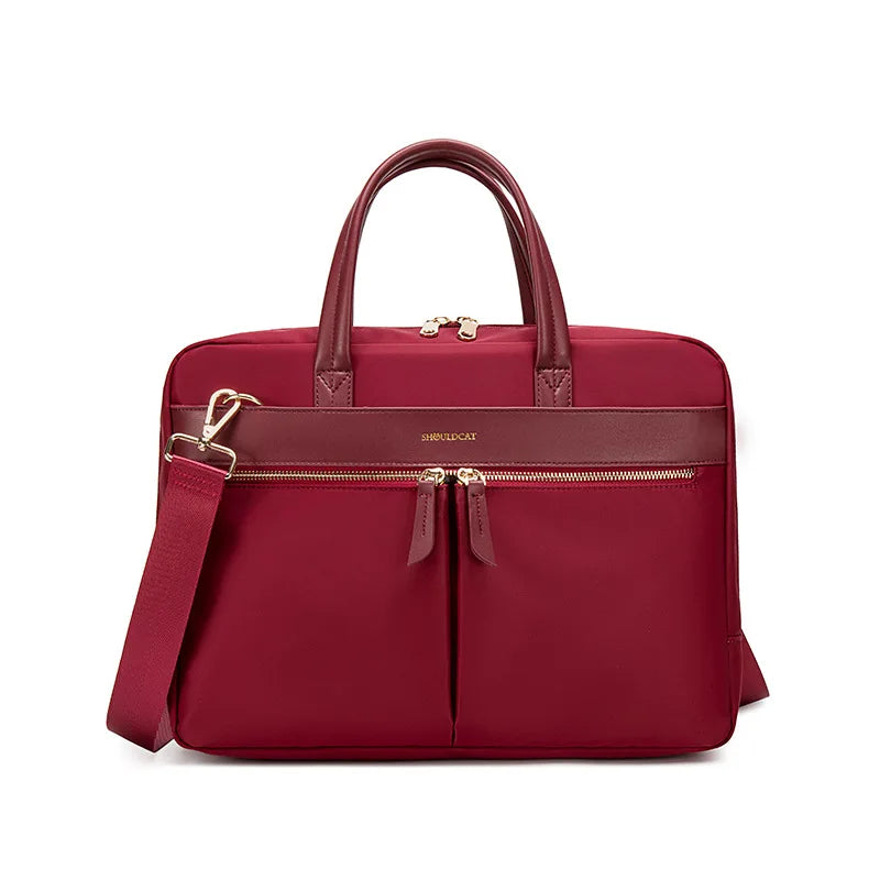 Sac Ordinateur Femme Portable à Bandoulière sur fond blanc