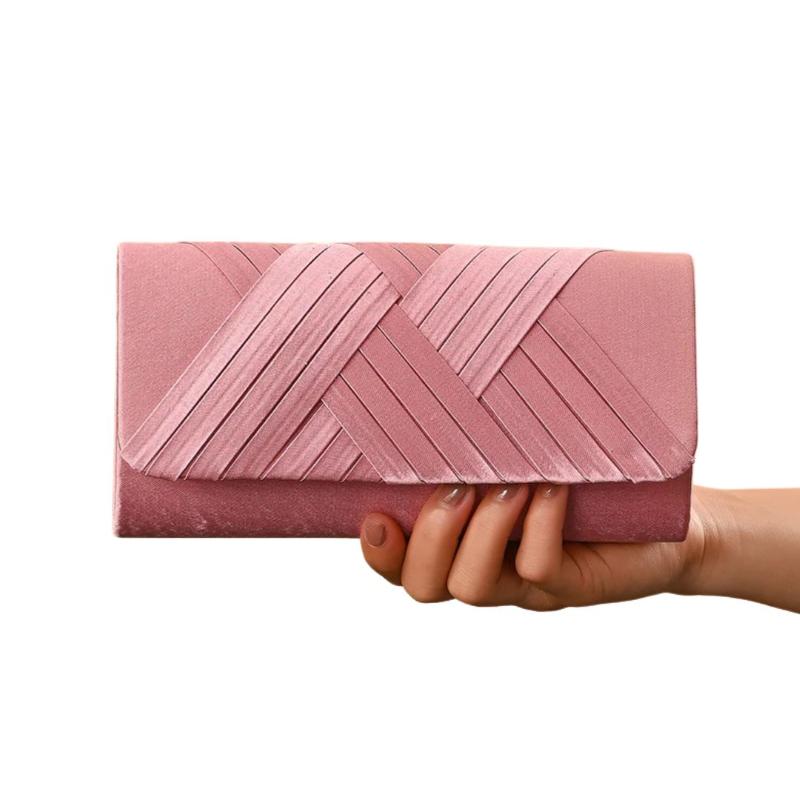 Sac Pochette Soirée Rose et Moderne sur fond blanc