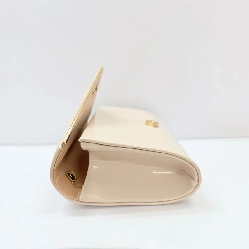 Sac à Main de Mariage Cérémonie gros plan fermeture - Beige