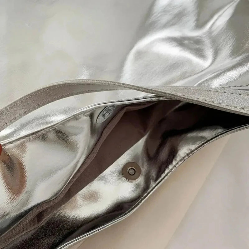 Sac de Luxe Argenté et Brillant
