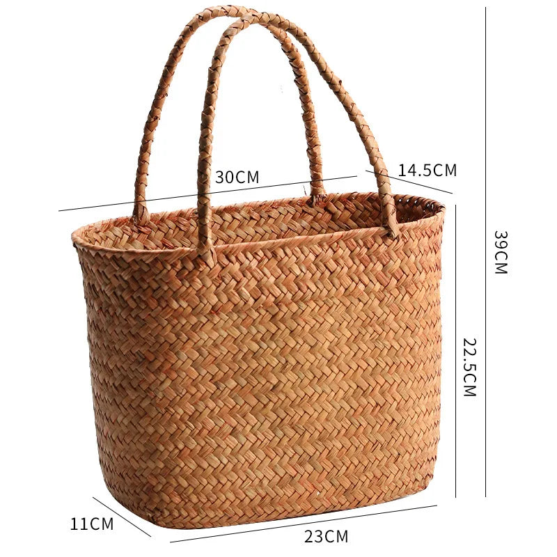 Sac Panier Beige en Osier sur fond blanc