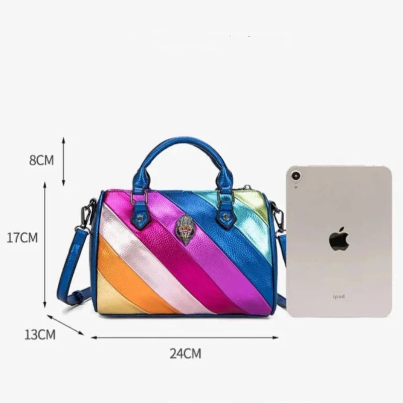 Sac à Main Multicolore et Original à Rayures sur fond blanc