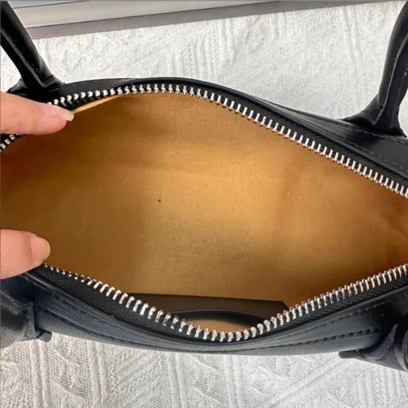 Sac à Main Baguette Chic avec Anse Élégante 