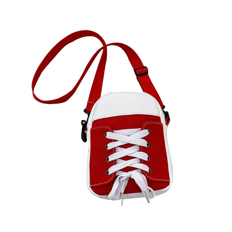 Sac Pour Petite Fille en Forme de Chaussure sur fond blanc