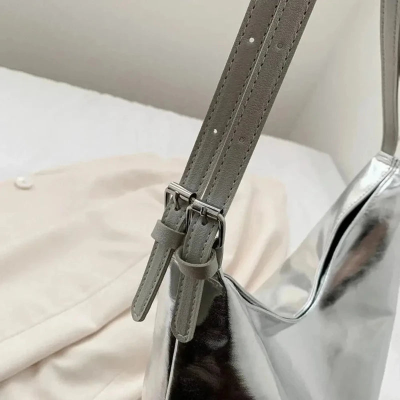Sac de Luxe Argenté et Brillant