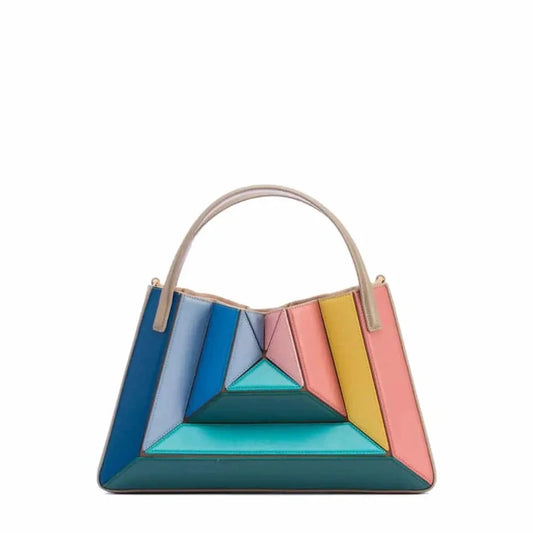  Sac à Main Baguette Design Géométrique Audacieux, de couleur bleu et sur fond blanc