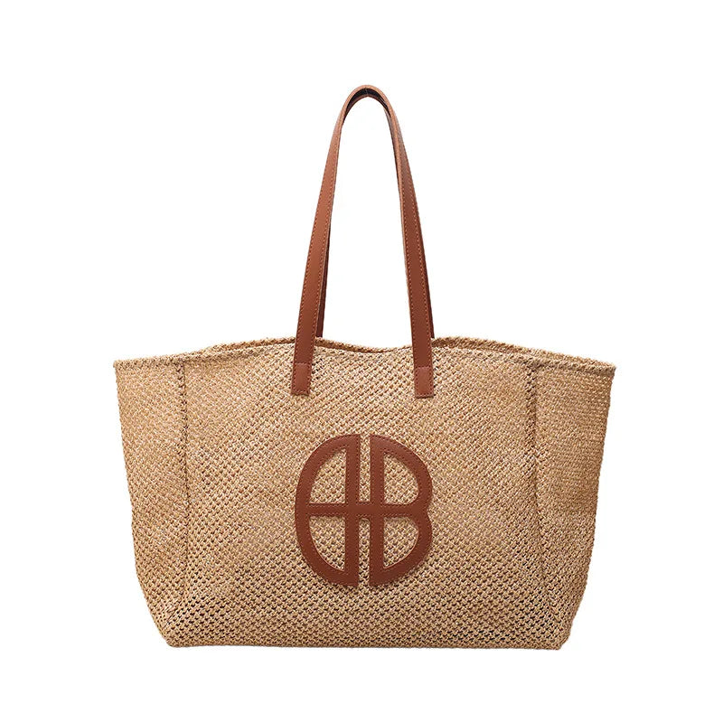 Sac de Plage en Osier de Grande Capacité sur fond blanc