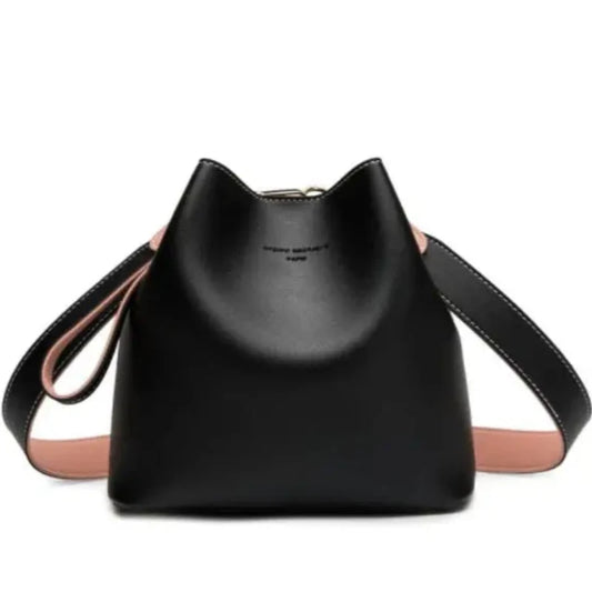 Sac Femme Seau Luxueux à Bandoulière sur fond blanc