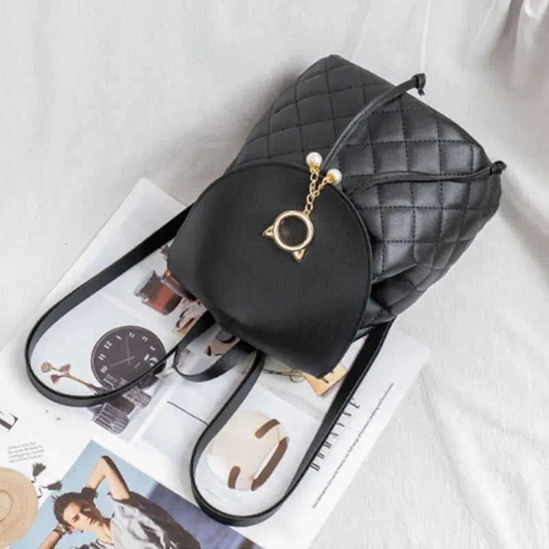 Sac à Main et à Dos Femme Raffiné et Stylisé