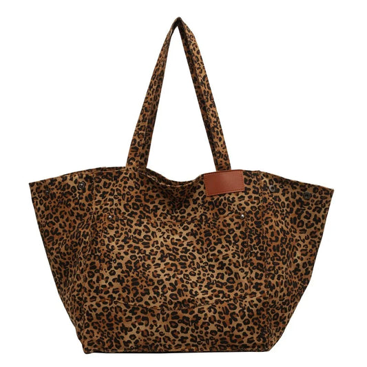 Sac à Main Léopard Grande Capacité sur fond blanc