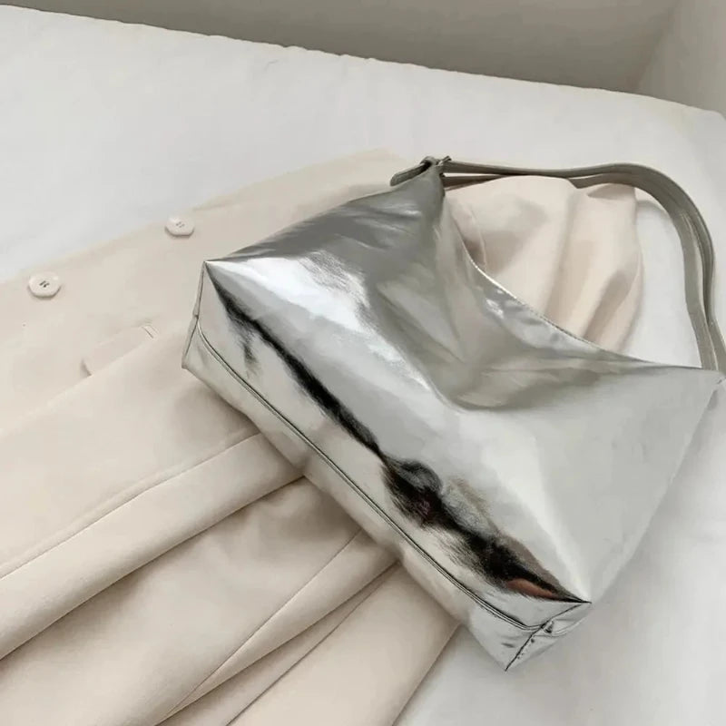 Sac de Luxe Argenté et Brillant