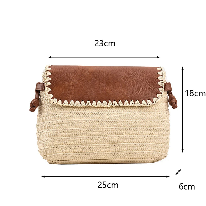 Sac Effet Osier Marron et Beige à Bandoulière, sur un fond blanc.