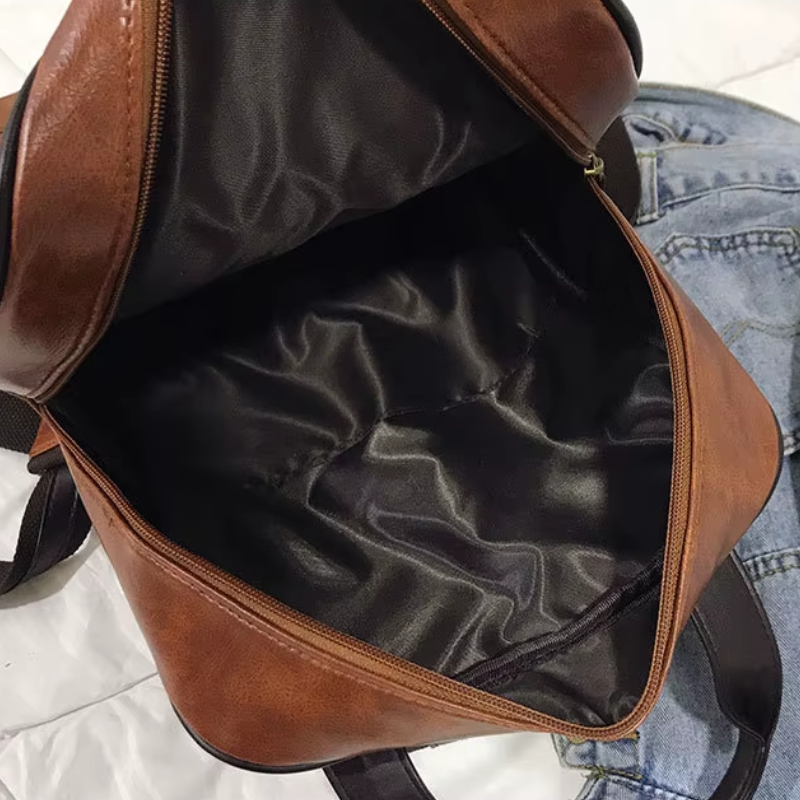 Sac Cartable Femme Multipoches Marron, gros plan sur la doublure intérieure noire. - Camel - Noir - Marron