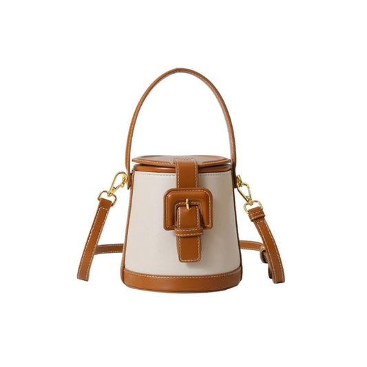 Sac Femme Seau Compact et Élégant sur fond blanc