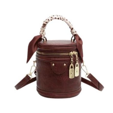 Sac Femme Seau Vintage et Marron sur fond blanc