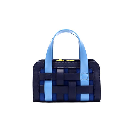 Sac à Main Original Femme Design Casual, de couleur bleu marine et sur fond blanc.