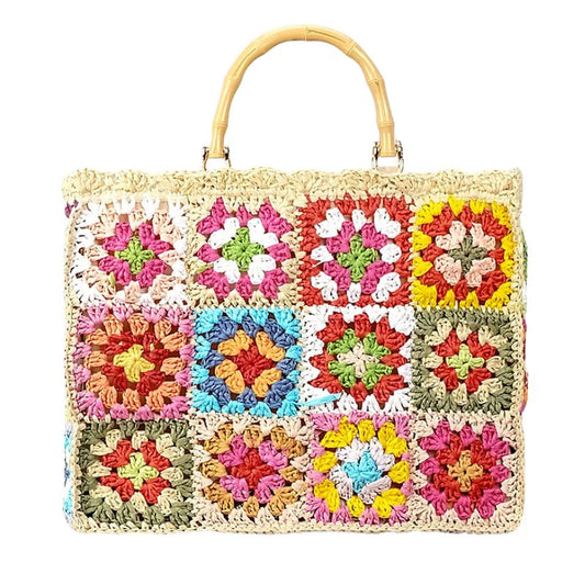 Sac à Main de Plage Style Bohème, de couleur beige et sur un fond blanc.
