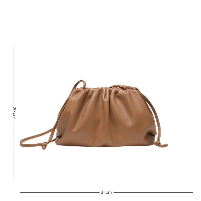 Sac à Main Souple Femme Vintage Marron, sur un fond blanc.