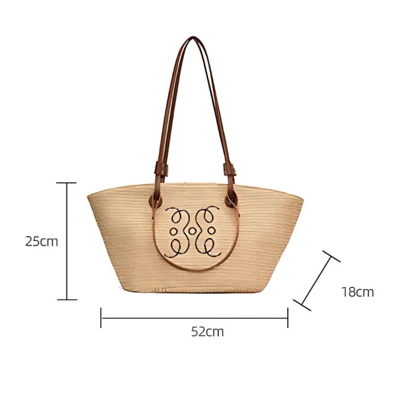 Sac en Osier Beige et Versatile sur fond blanc