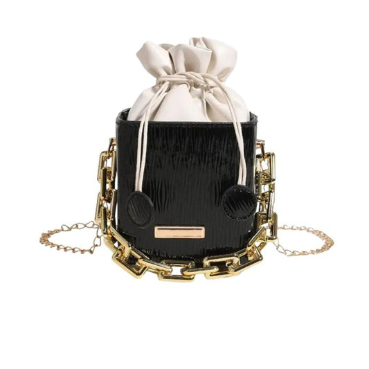 Sac Femme Bourse Chic à Nœud de Papillon sur fond blanc