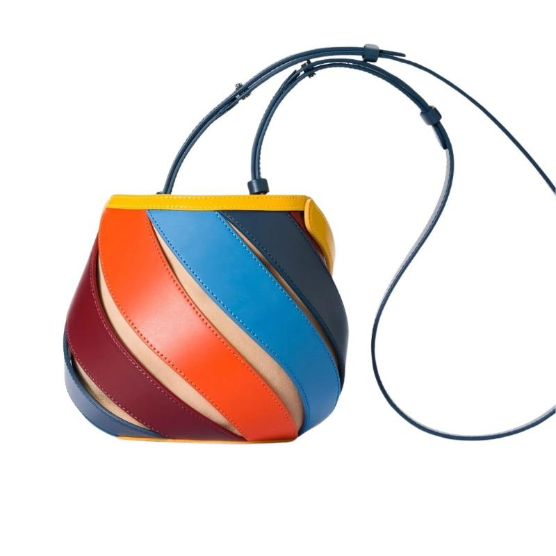 Sac Femme Seau Original et Coloré sur fond blanc