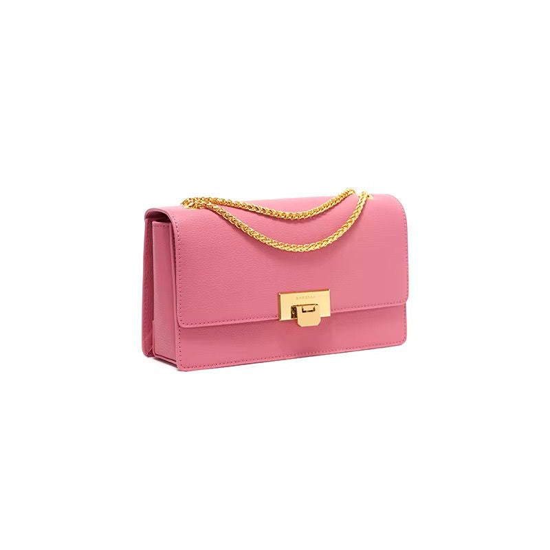 Sac à Main Luxe en Cuir Rose pour Femme sur fond blanc