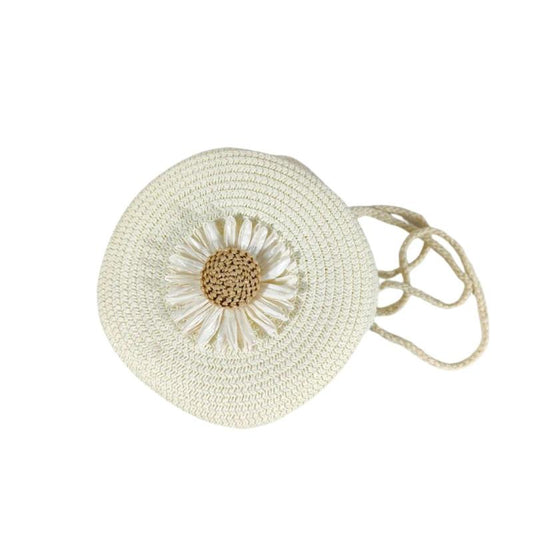 Sac en Osier Rond au Design de Fleur sur fond blanc