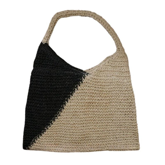 Sac en Osier de Style Décontracté sur fond blanc